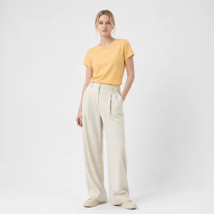 ORMIRE Ella – La camiseta corta ajustada para mujer